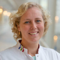 Dr. N. (Nadine) van der Lee